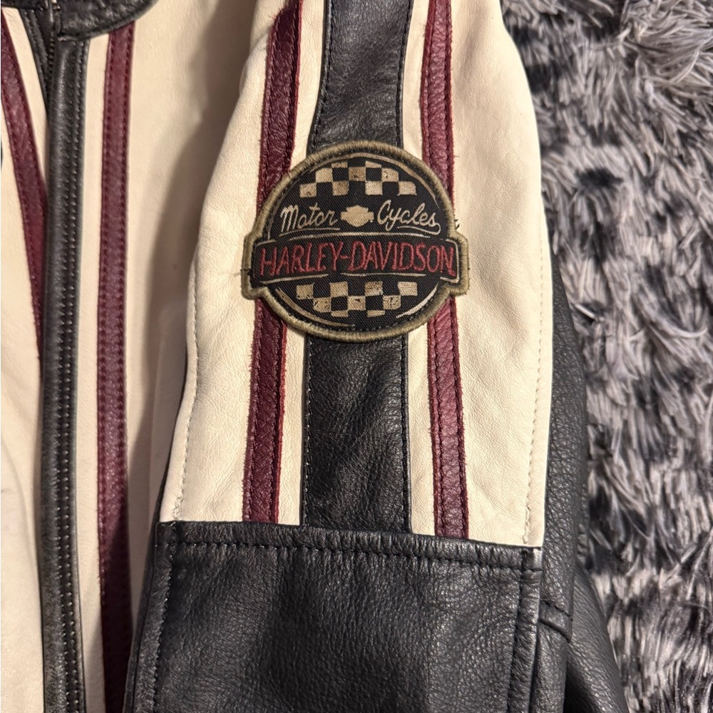 Harley-Davidson Black and Cream Leather Motorcycle Jacket with Burgundy Accents - Picture 2 of 8